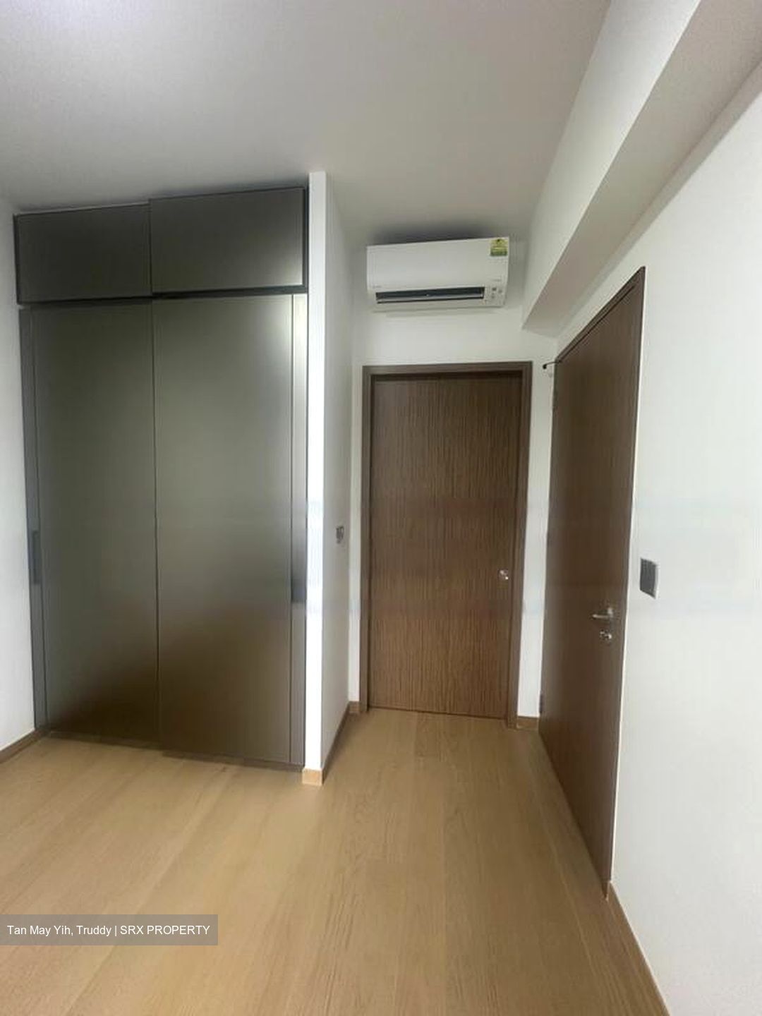 Waterfront Isle (D16), Condominium #638156511